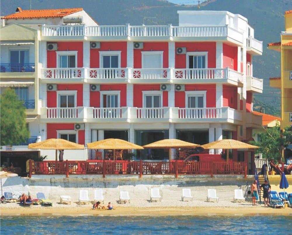 Pet Friendly Hotel Samaras Beach