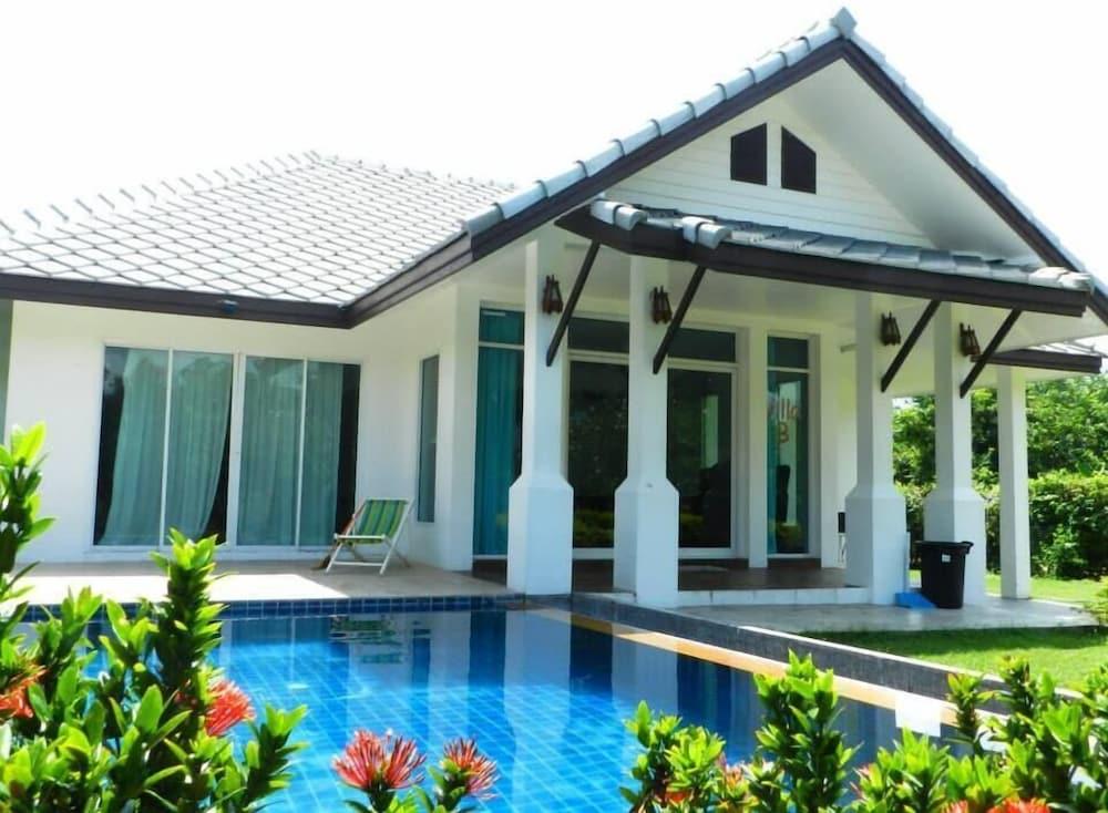 Cha am Pool Villa Pet Policy