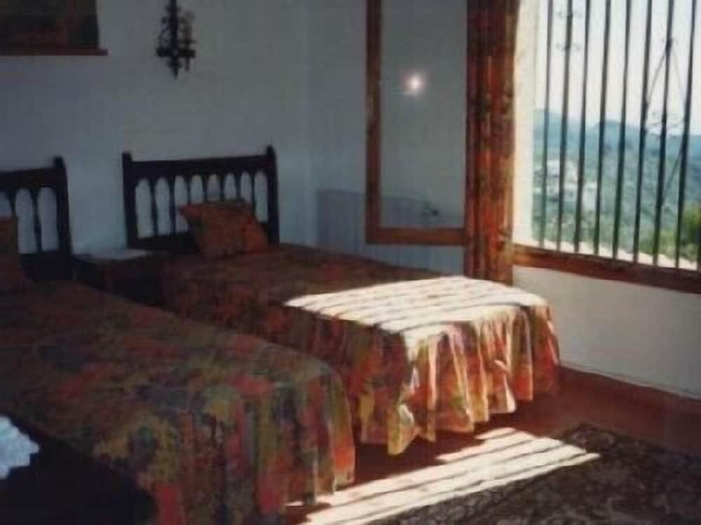 Pet Friendly Villa Cumbre de Sol