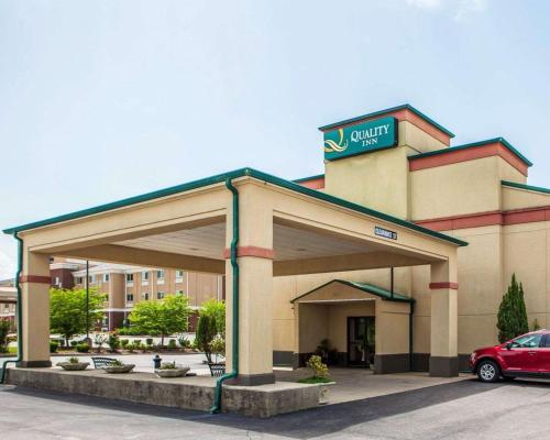 Pet Friendly Quality Inn Florence Muscle Shoals