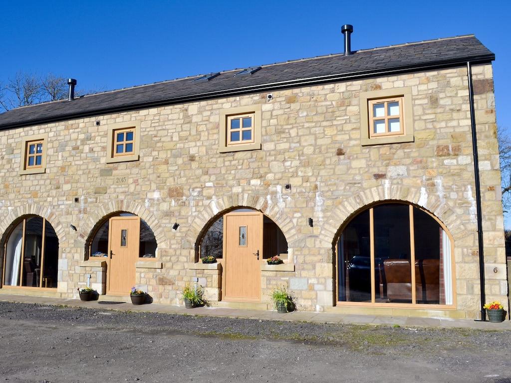 Pet Friendly 3-Bedroom Accommodation in Pendleton