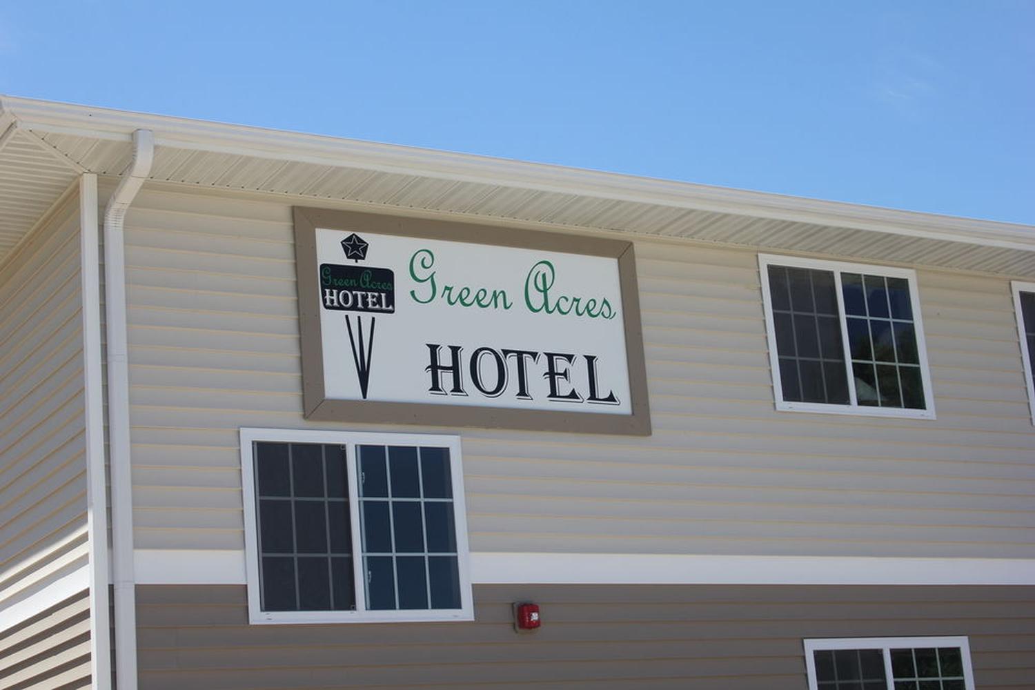 Green Acres Hotel Pet Policy
