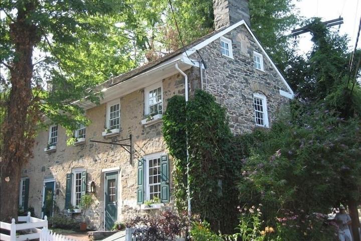 Pet Friendly The Oldest Stone Home in New Hope
