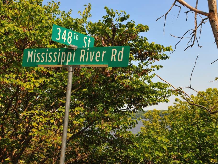 Hamilton Airbnb Rentals Pet Policy