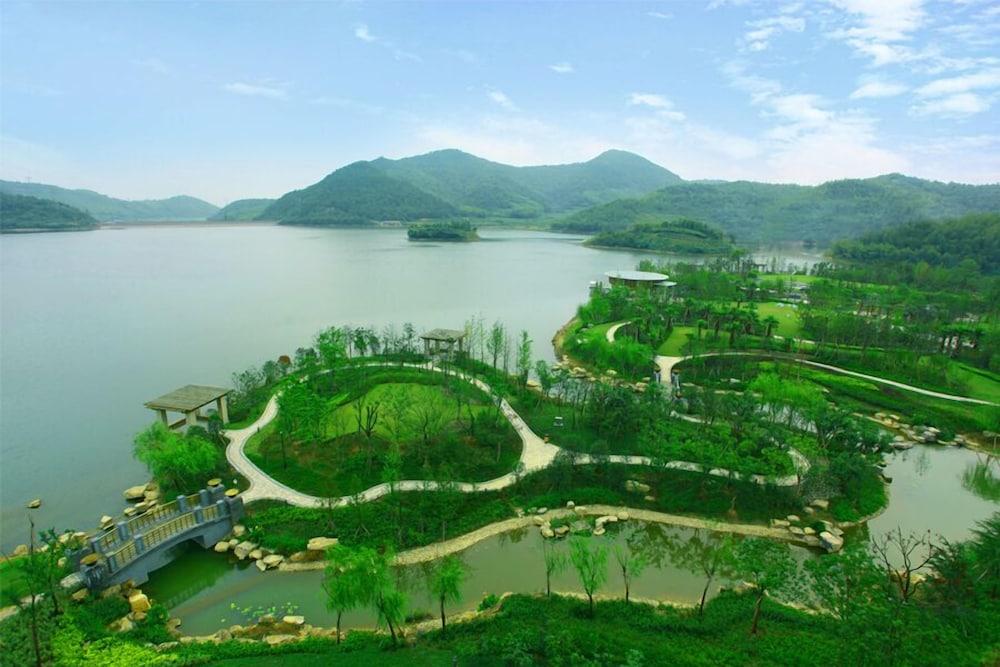 Pet Friendly New Century Resort Jiu Long Lake Ningbo
