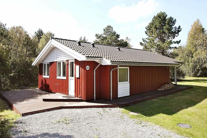 Pet Friendly Picturesque Holiday Home With Sauna