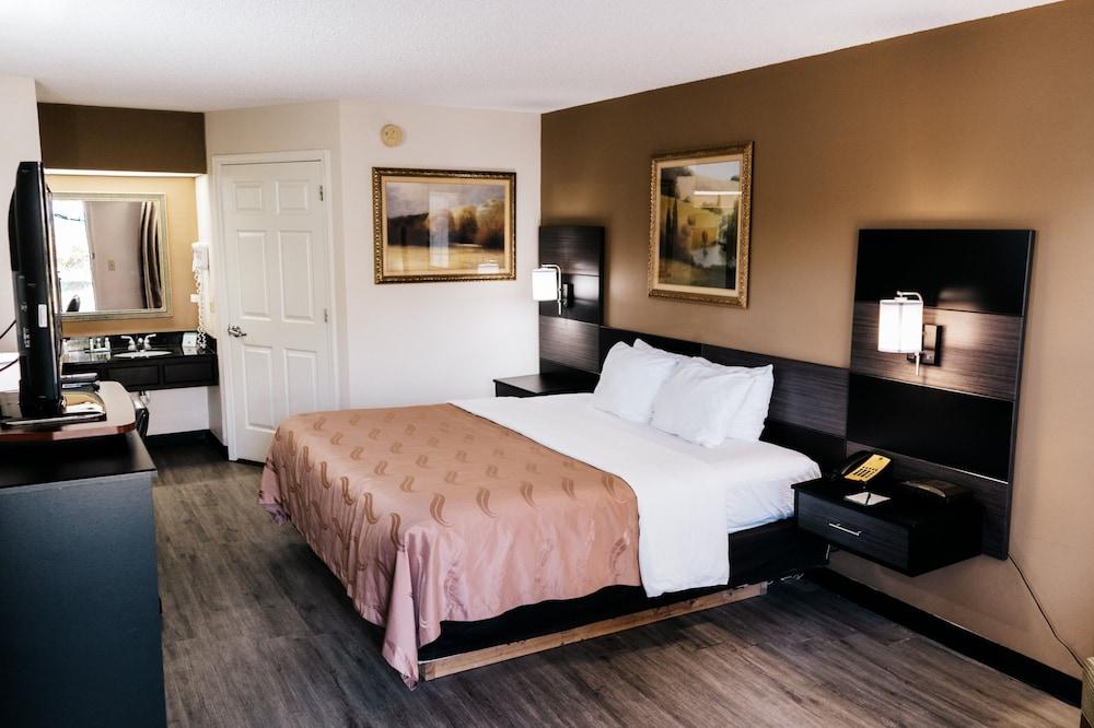 Quality Inn Johnson City Pet Policy