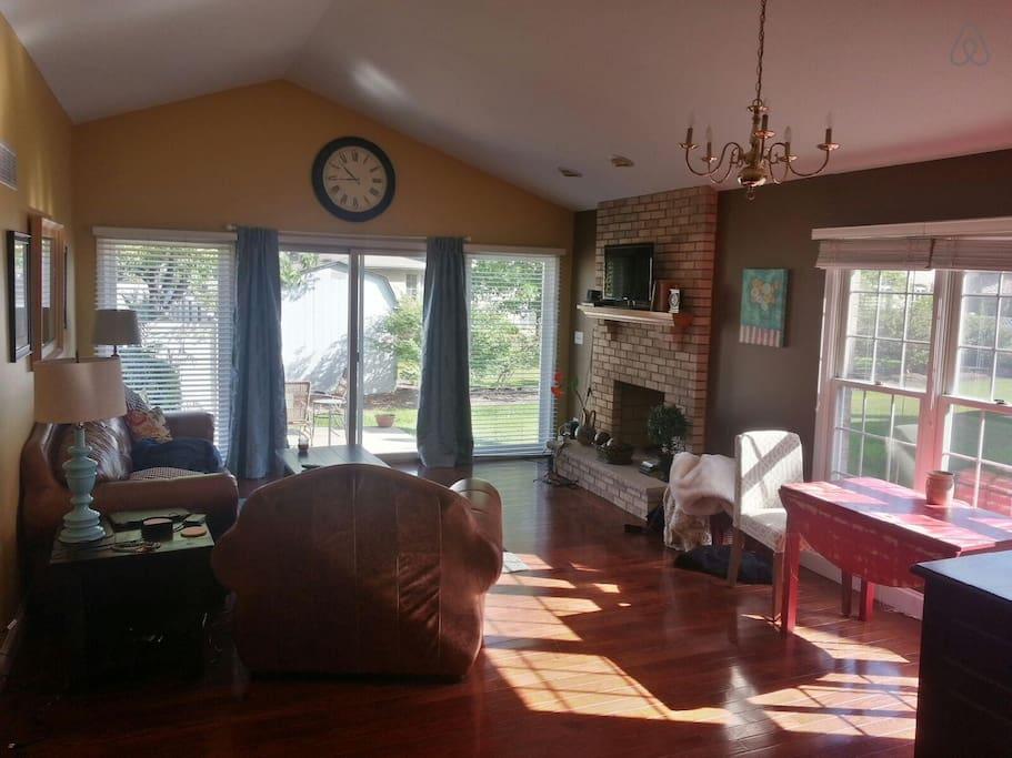 Tinley Park Airbnb Rentals Pet Policy
