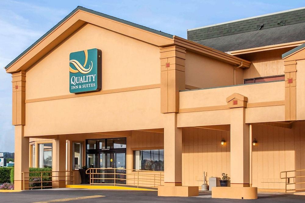 Pet Friendly Quality Inn & Suites at Coos Bay
