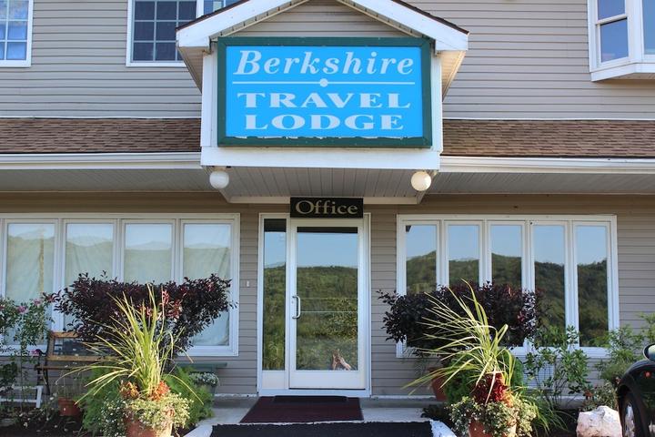 Pet Friendly Berkshire Travel Lodge