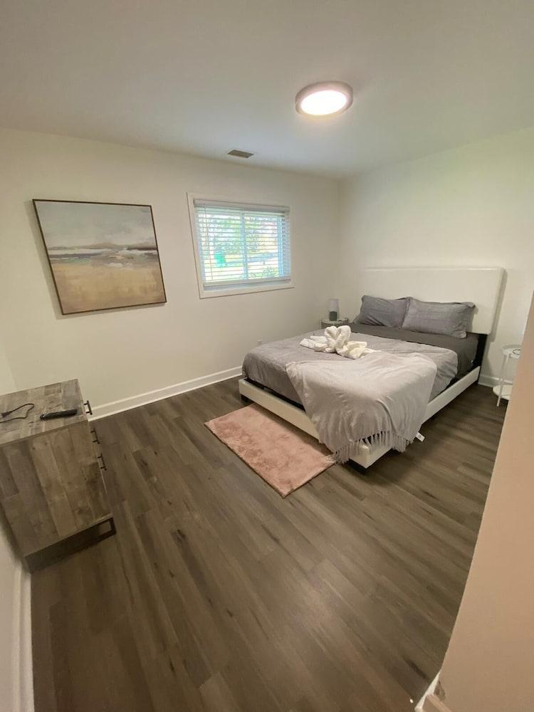 5Bedroom Decatur Home 3490 Pet Policy