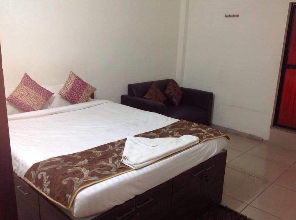 Pet Friendly JK Rooms 147 Lions - Best Budget Hotel in Koradi Nagpur