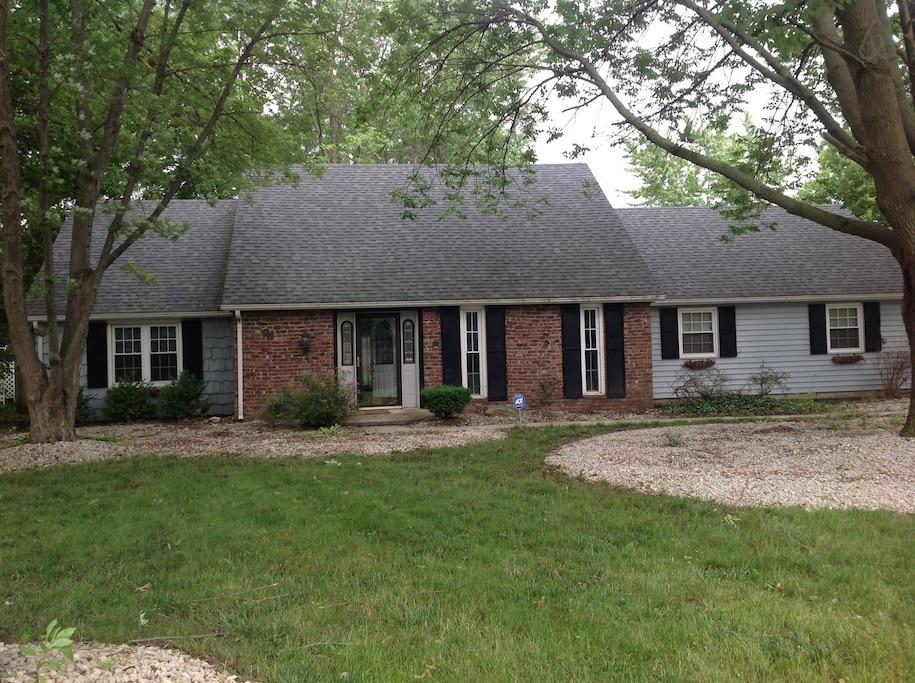 Upland Airbnb Rentals Pet Policy