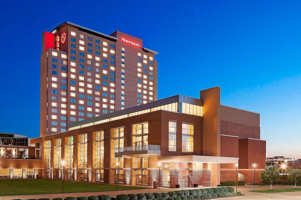 Pet Friendly Sheraton Overland Park Hotel at the Convention Center