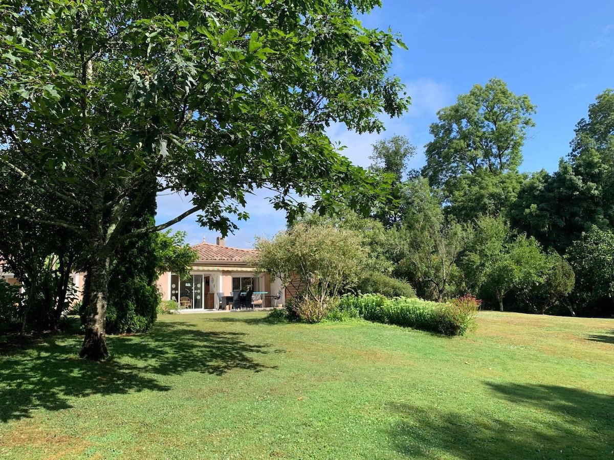 Picture of a pet-friendly airbnb in Coëx, FR.