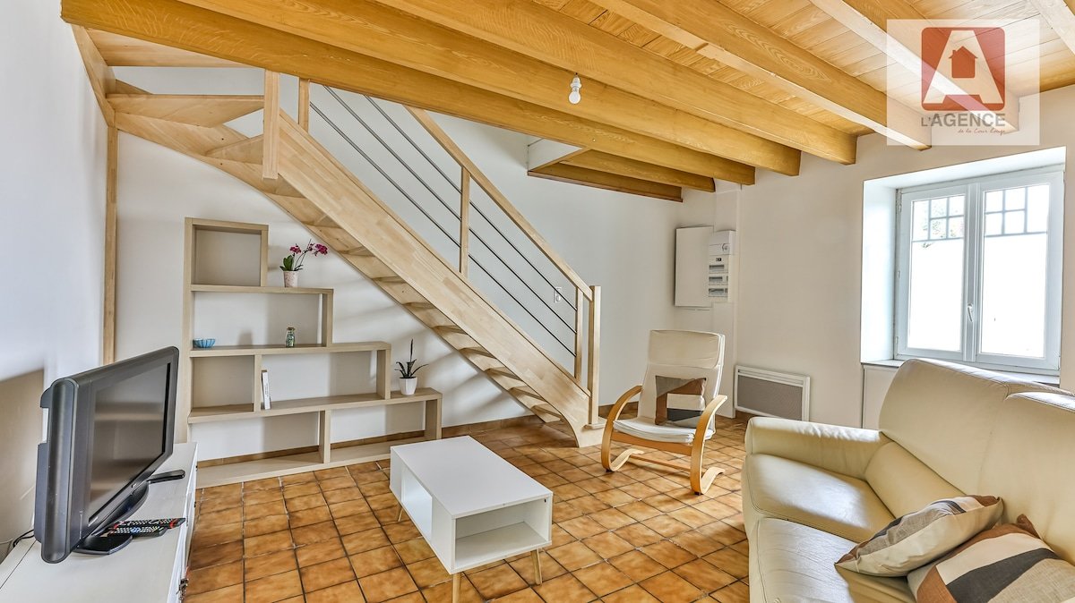 Photo of an airbnb that allows dogs in Coëx, FR.