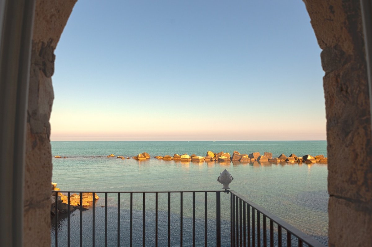 Picture of a pet-friendly vacation rental in Torre a Mare, IT.