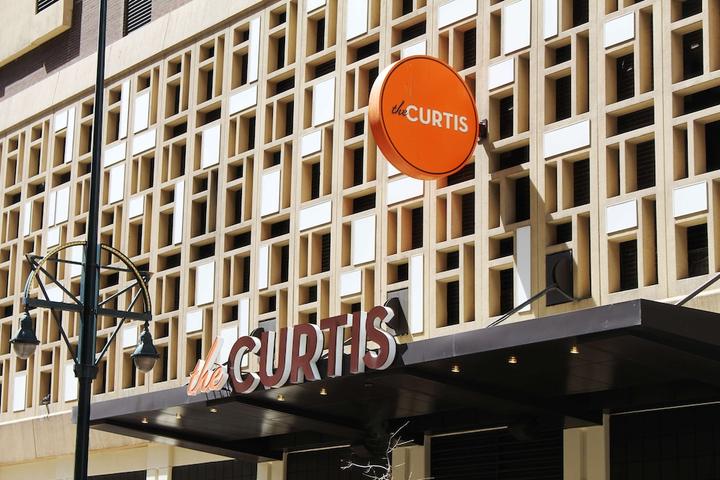 Pet Friendly The Curtis Denver - A DoubleTree by Hilton Hotel