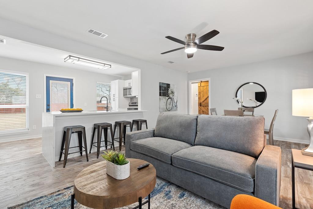 Spacious Home Arlington Entertainment District Pet Policy