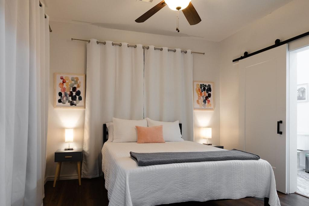 Home in Norman Walk to Campus Stadium Pet Policy