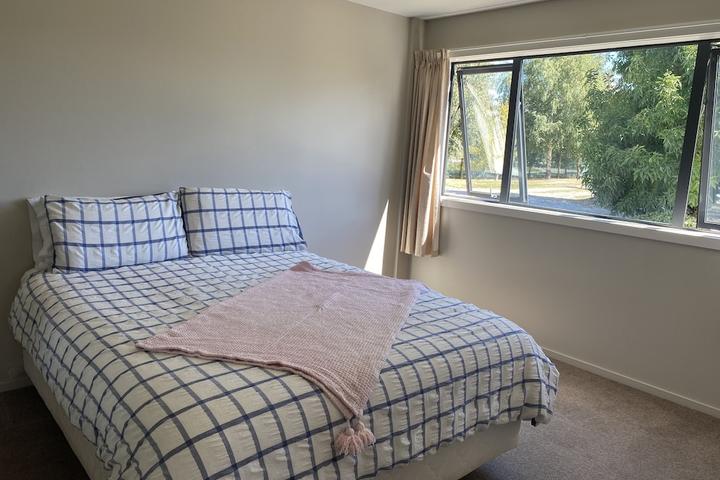Pet Friendly Country Home Stunning Views 10 Mins from Wanaka
