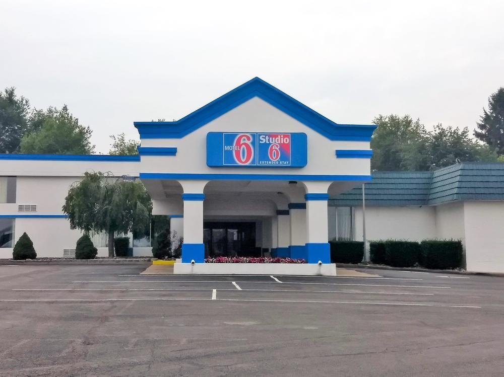 Motel 6 Clarion Pet Policy