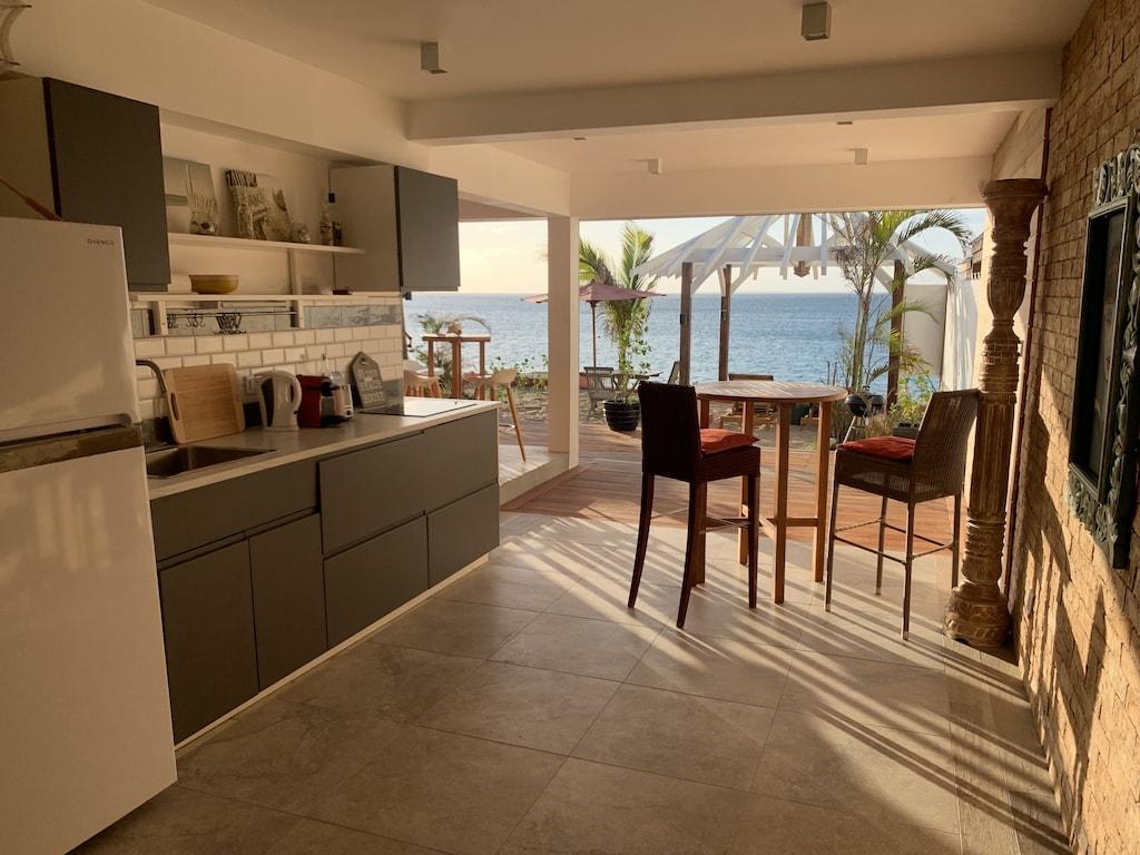 Pet Friendly Beachfront Property with Private Garden