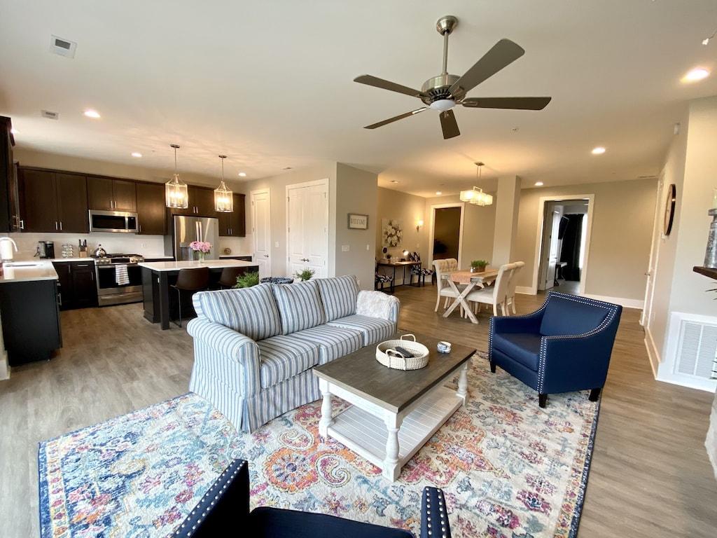 Luxury Condo in Lynchburg Pet Policy