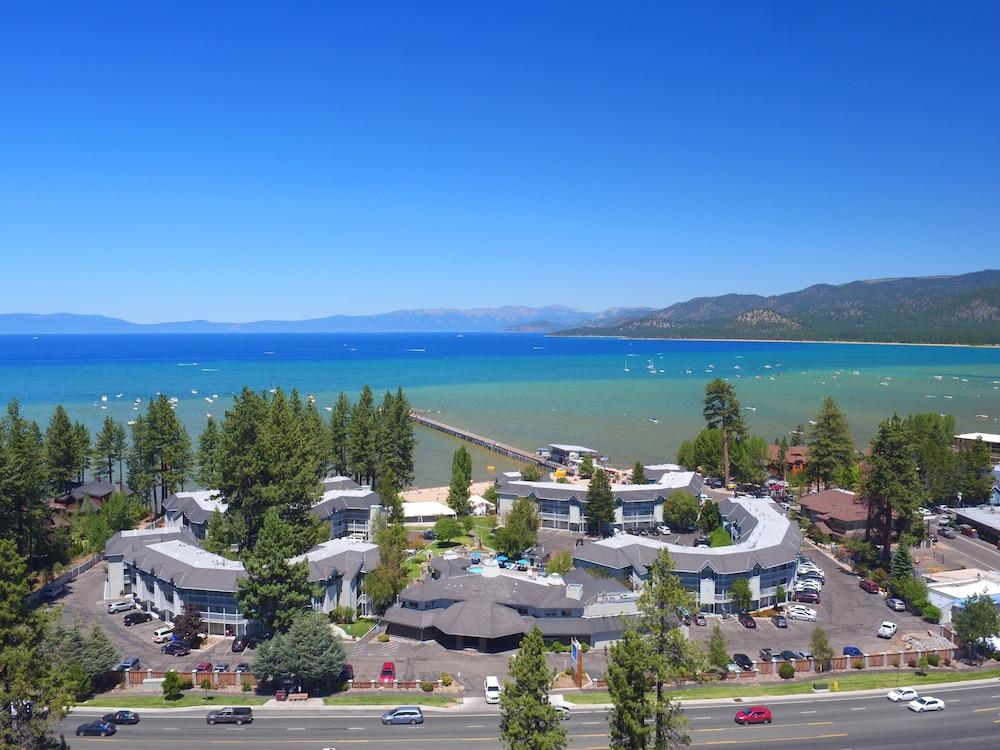 Pet Friendly Beach Retreat Lodge at Tahoe