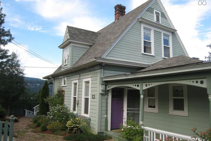 Pet Friendly Hotels In Bingen Wa Bringfido