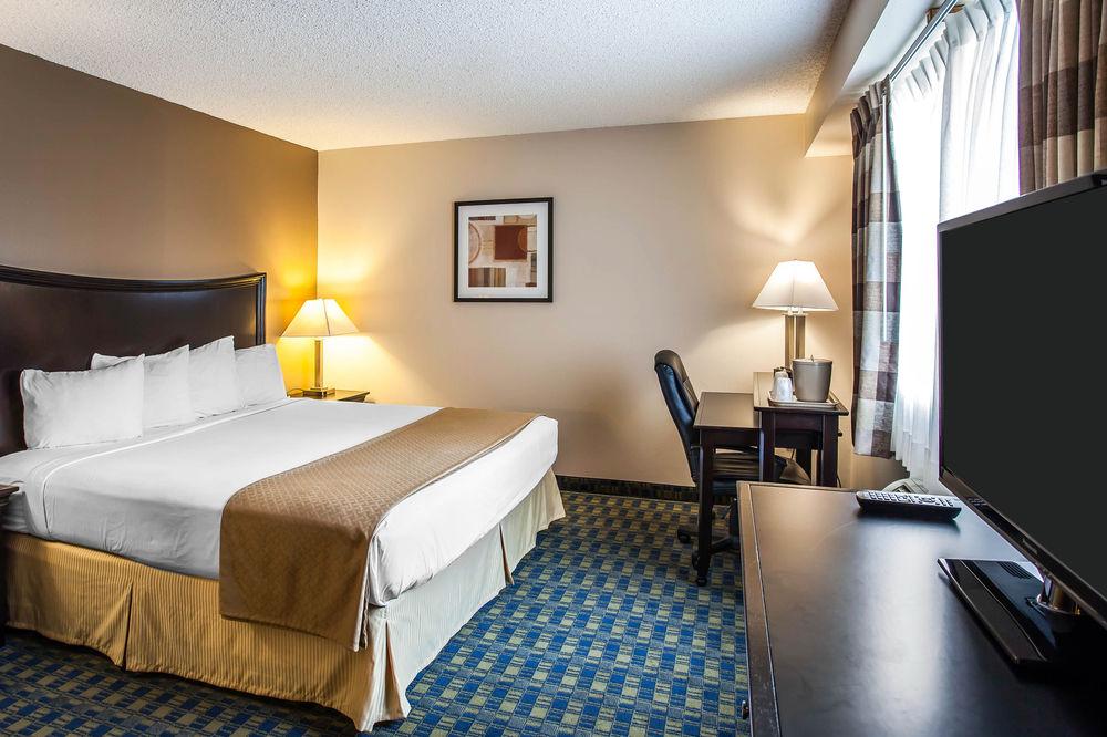 Quality Inn & Suites Pacific Auburn Pet Policy