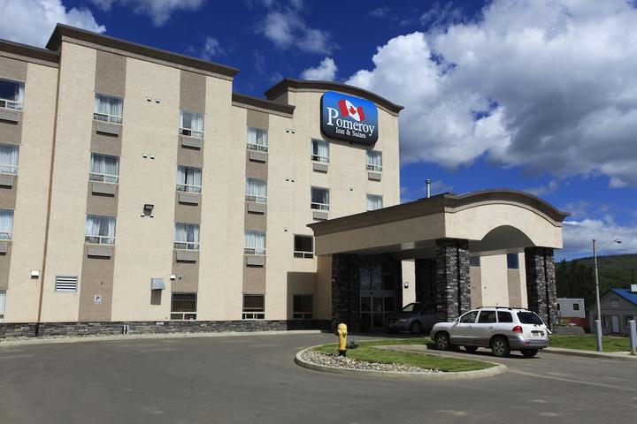 Pet Friendly Pomeroy Inn and Suites Chetwynd