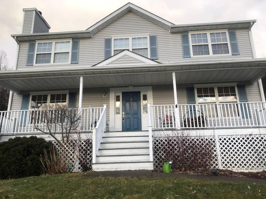 Pet Friendly Vacation Rentals in Poughquag, NY BringFido