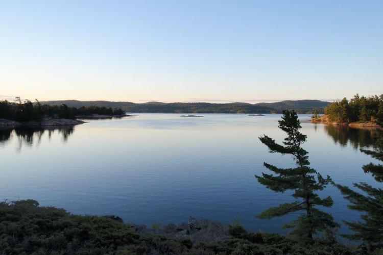 Pet Friendly Hotels in Northeastern Manitoulin and the Islands, ON
