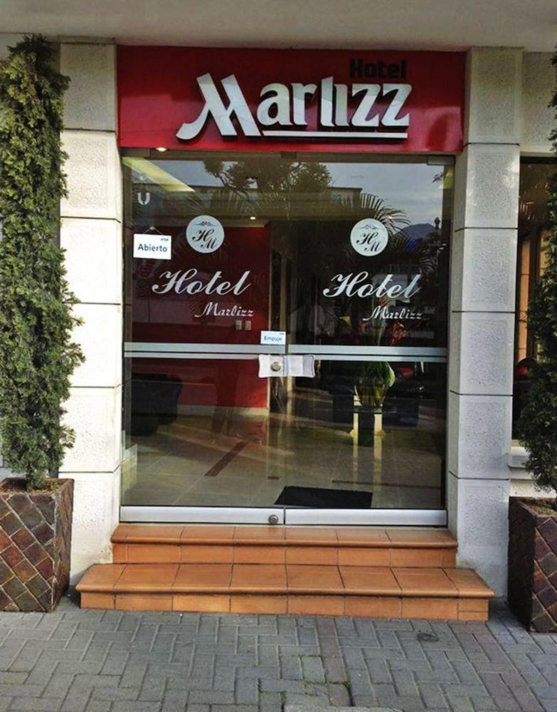 Pet Friendly Hotel Marlizz
