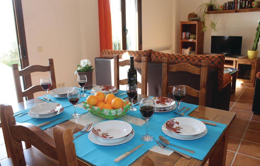 Pet Friendly Stunning Home in Montecorto with WiFi & 3 Bedrooms