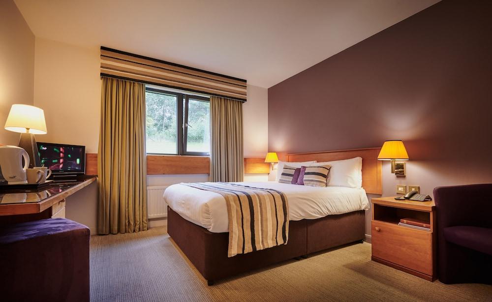 Pet Friendly Stirling Court Hotel