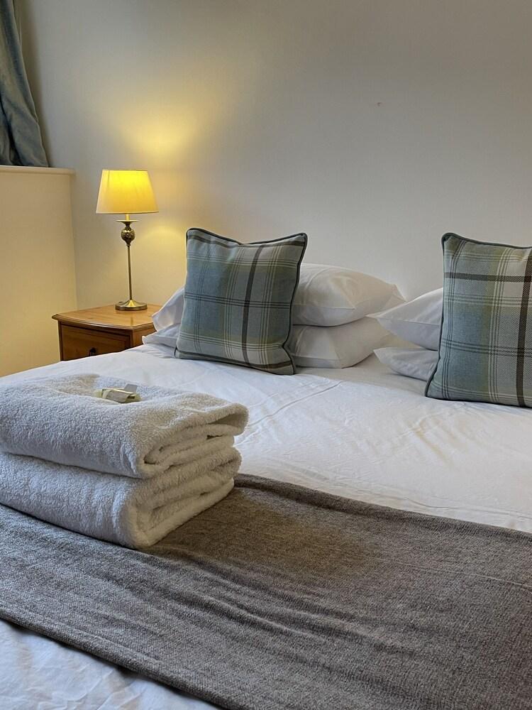 3 Bedroom Lake District House Near Keswick Pet Policy