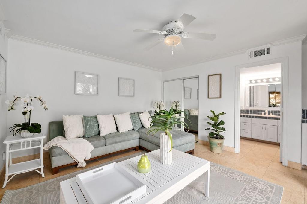 Beautiful 7BR Malibu Home Pet Policy