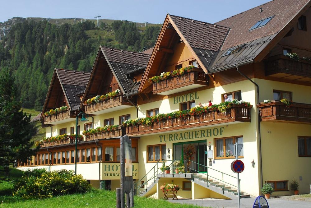 Pet Friendly Hotel Turracherhof