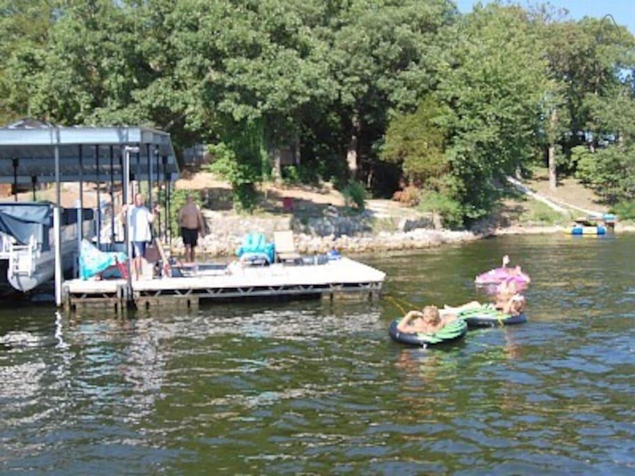 Pet Friendly Lake Ozark Airbnb Rentals