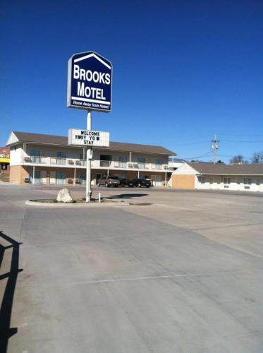 Pet Friendly Brooks Motel