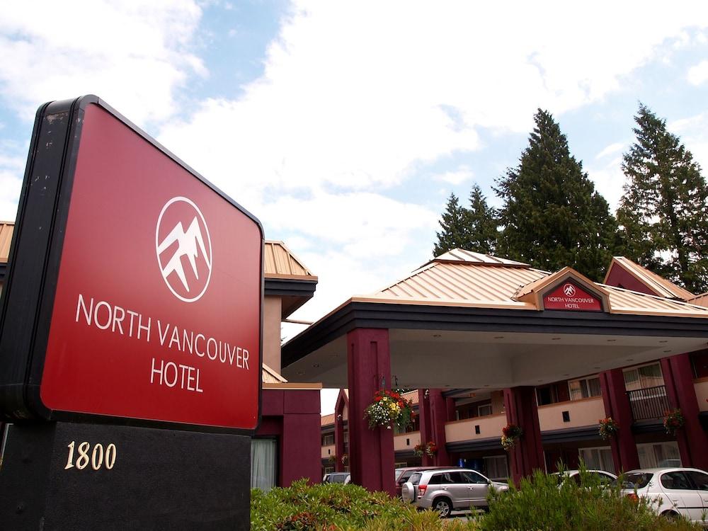Pet Friendly North Vancouver Hotel