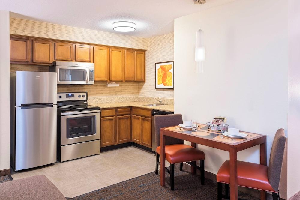Residence Inn by Marriott Huntsville Pet Policy