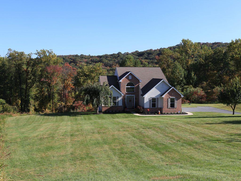 Pet Friendly Hotels In Adamstown Pa Bringfido