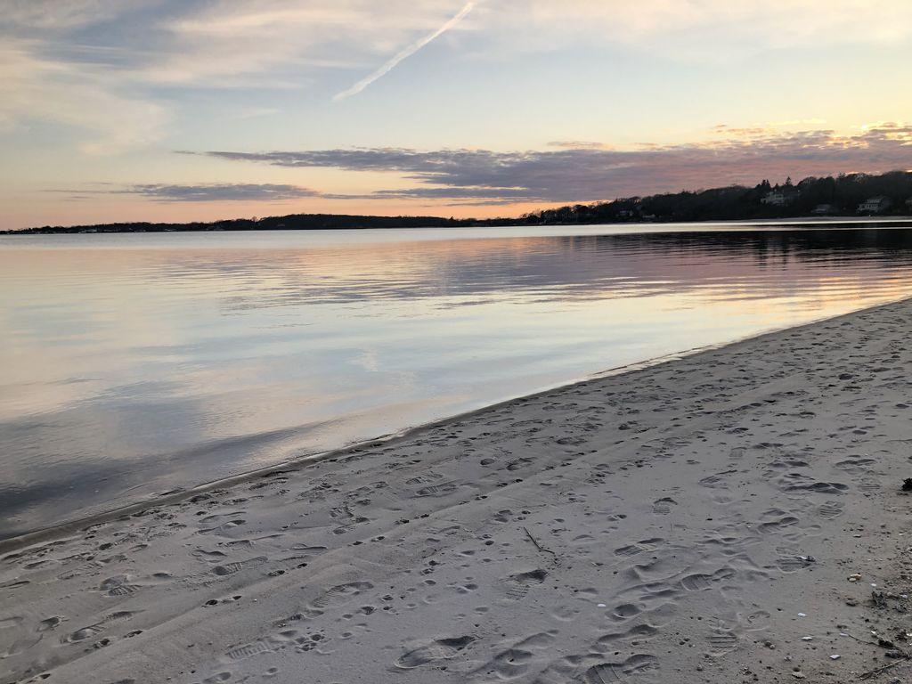 Private Beach Hideaway on Nassau Point Pet Policy