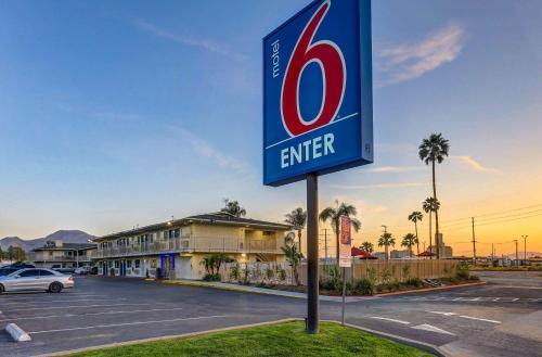 Pet Friendly Motel 6-San Bernardino CA - South