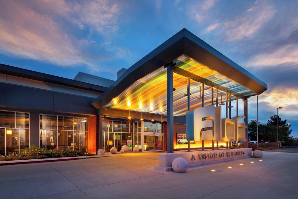 Pet Friendly Aloft San Francisco Airport
