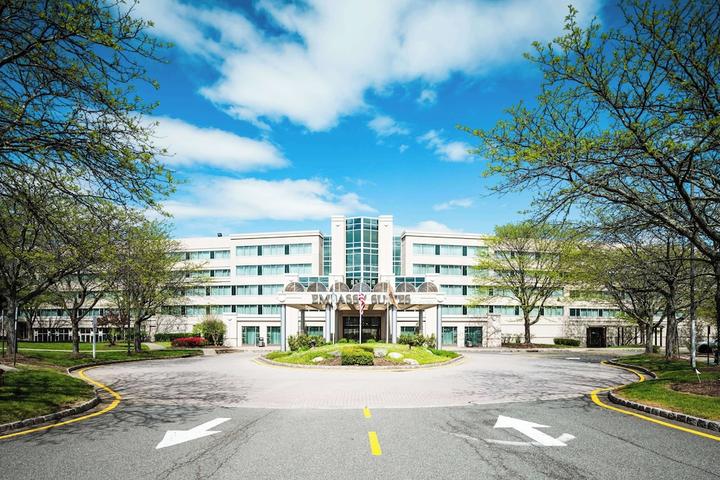 Pet Friendly Embassy Suites Parsippany