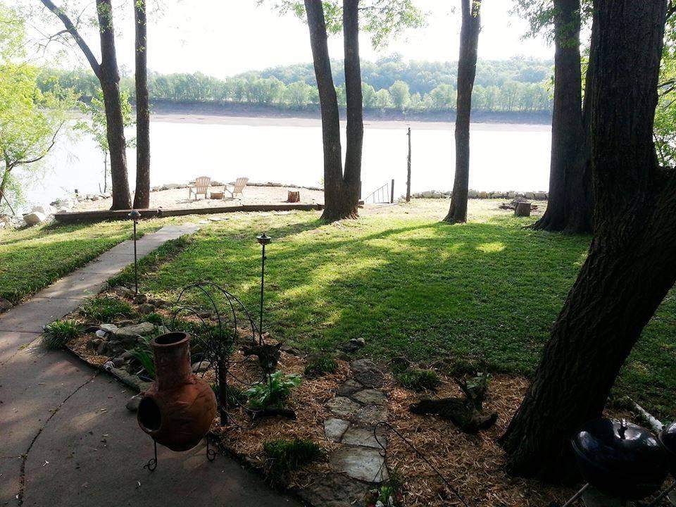 Whole house rental on Osage River Pet Policy